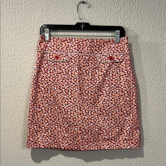 Fairway & Greene Pants - Fairway & Greene Cotton Floral Red Skort size 6